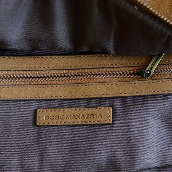 BCBGMAXAZRIA Leather Y2k studded Chain Clutch/shoulder bag - Picture 7 of 7